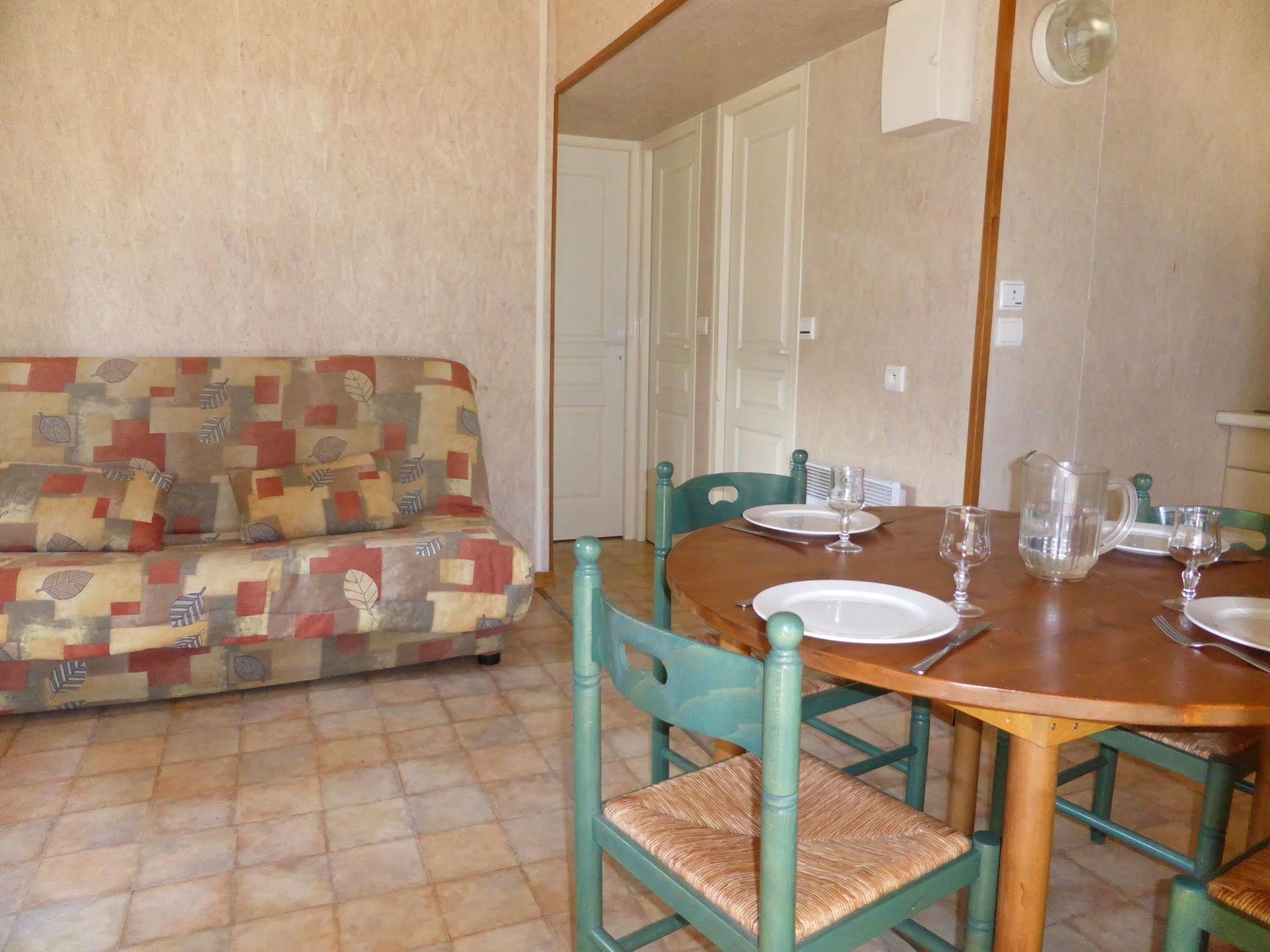 Camping L'Ecureuil - Mont-Blanc Village Domancy Εξωτερικό φωτογραφία