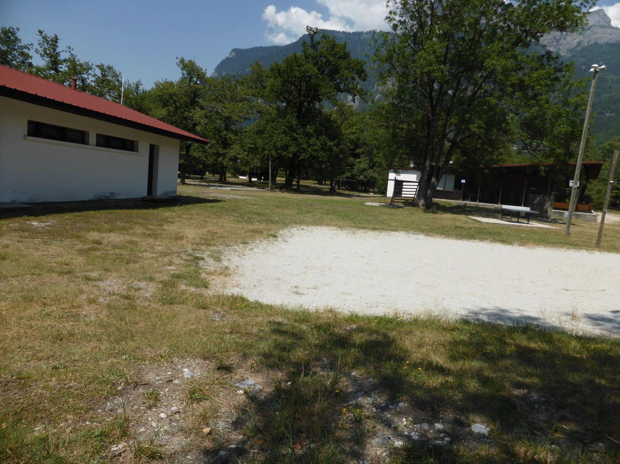 Camping L'Ecureuil - Mont-Blanc Village Domancy Εξωτερικό φωτογραφία