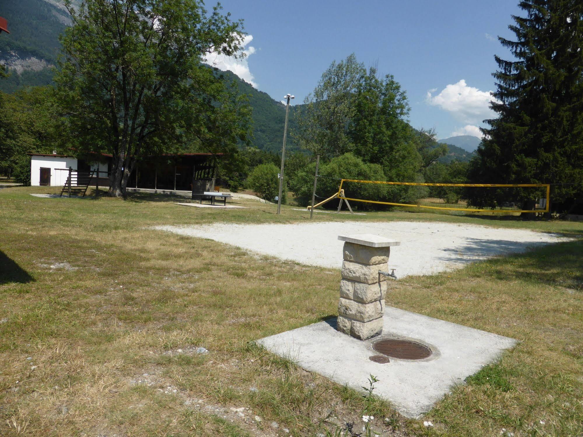 Camping L'Ecureuil - Mont-Blanc Village Domancy Εξωτερικό φωτογραφία